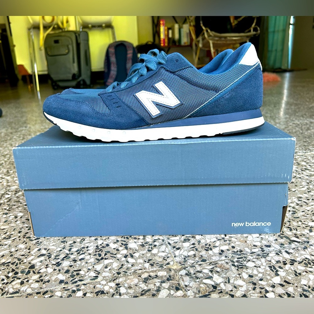 New Balance 311 V2 – Great Condition
